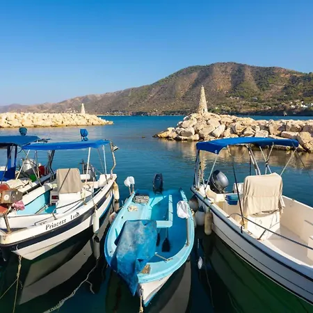 Petroktisto Villa Pomos