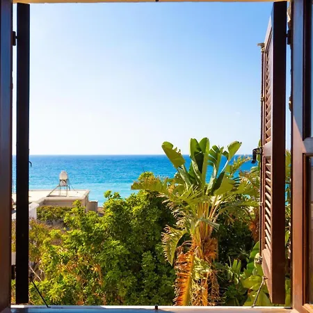 Petroktisto Villa Pomos